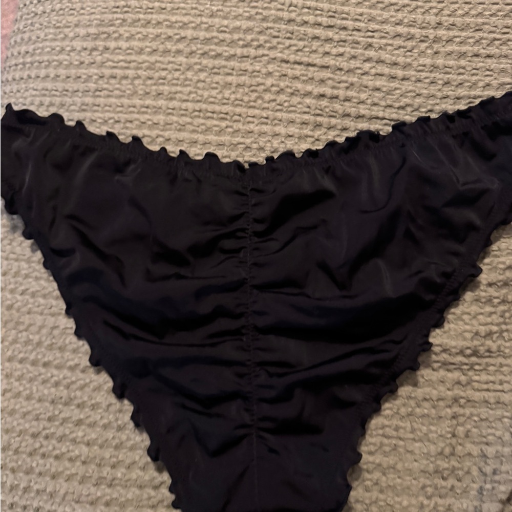 Shade & Shore Ruffled Bikini Bottom butt ruche - Picture 2 of 3